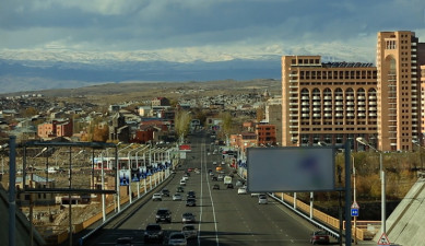 Kyanqe Sharunakvum e - Miaynak Cerutyun [հայկական սերիալ/հայերեն]
